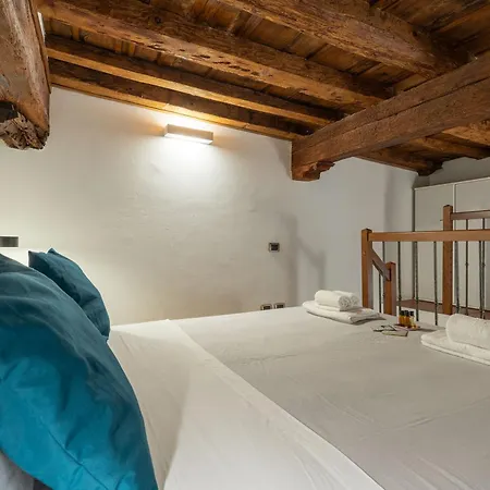 Dimora Storica Uffizi & Ponte Vecchio * Florencie